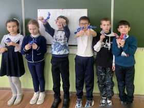 Занятие по изготовлению славянской народной куклы.