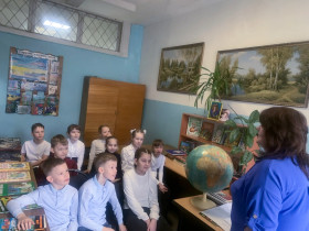 Книжная экскурсия «Крым в русской культуре».